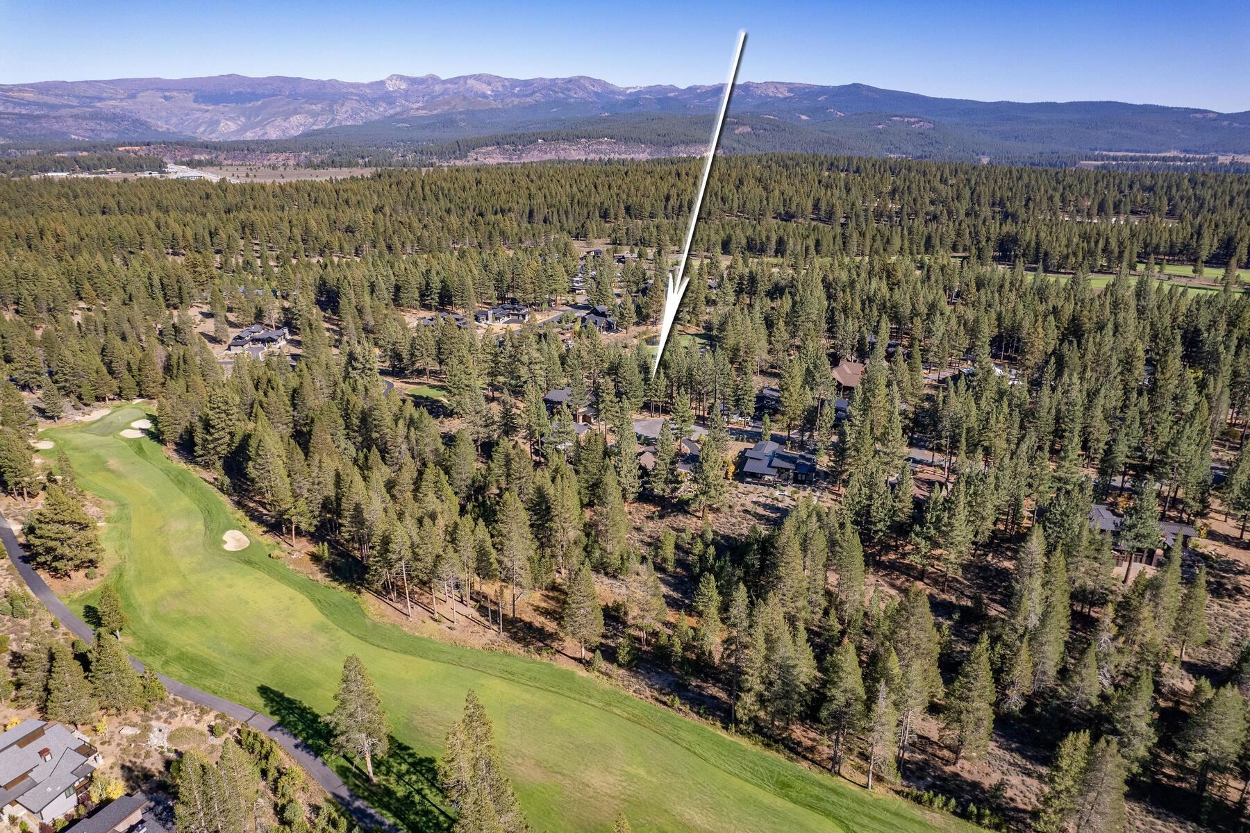 11133 Meek Court Truckee, CA 96161 - Photo 22 of 28 a view of a city with a lake