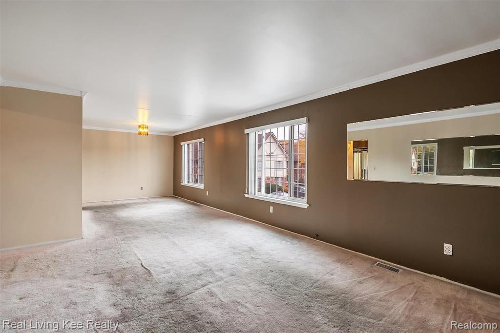 30240 Southfield Road, Unit 261 Southfield, MI 48076 - Photo 8 of 17