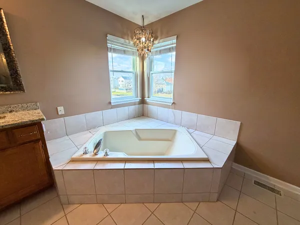 $445,000 | 1715 Brighton Lane, Plainfield, IL 60586