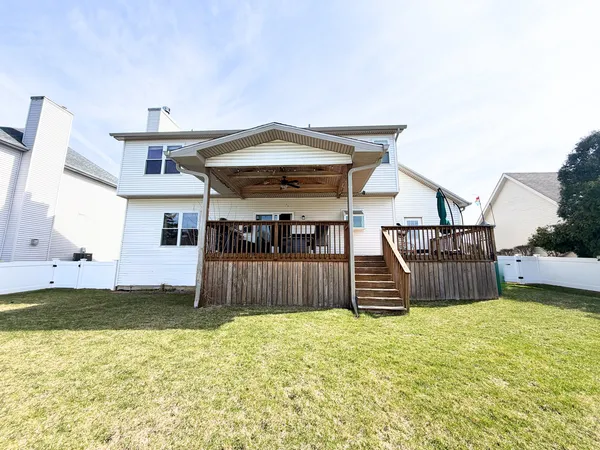 $445,000 | 1715 Brighton Lane, Plainfield, IL 60586