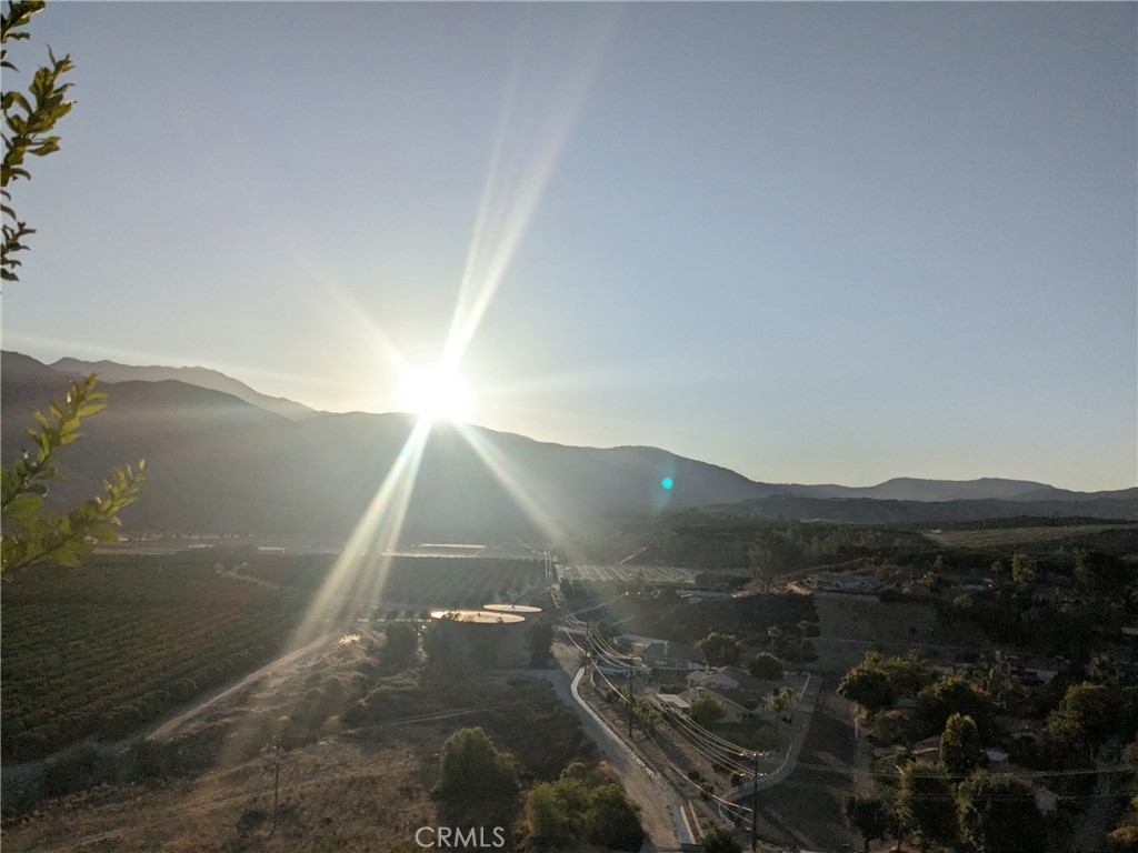 45540 Denizen Heights Road Hemet, CA 92544 - Photo 33 of 37 sunrise4