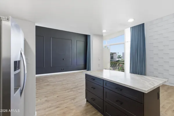 $465,000 | 334 West Medlock Drive, Unit C201, Phoenix, AZ 85013