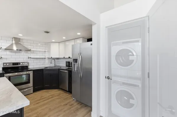 $465,000 | 334 West Medlock Drive, Unit C201, Phoenix, AZ 85013