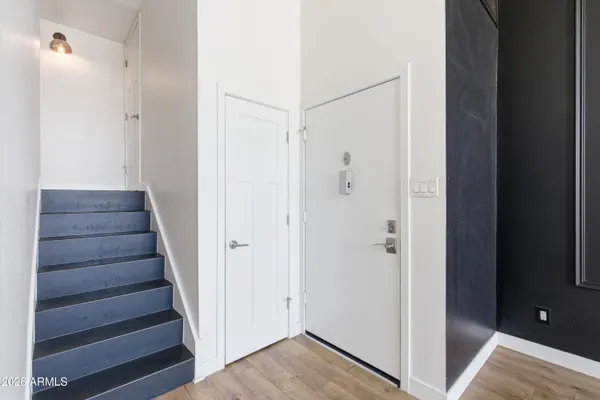 $465,000 | 334 West Medlock Drive, Unit C201, Phoenix, AZ 85013