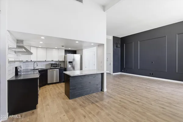 $465,000 | 334 West Medlock Drive, Unit C201, Phoenix, AZ 85013