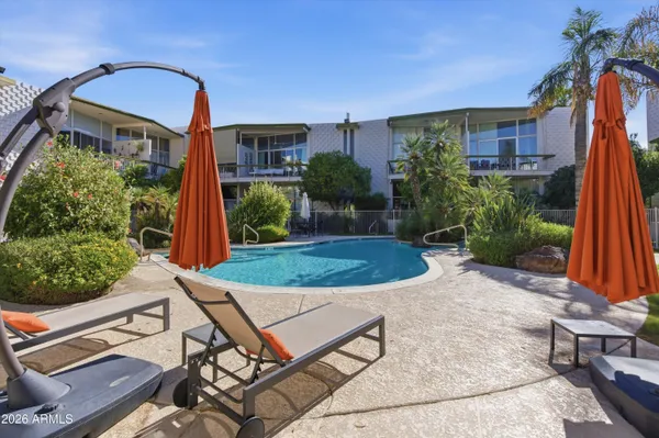 $465,000 | 334 West Medlock Drive, Unit C201, Phoenix, AZ 85013