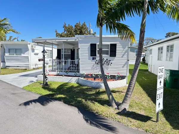 $54,000 | 1325 South 33rd Road, Hollywood, FL 33021