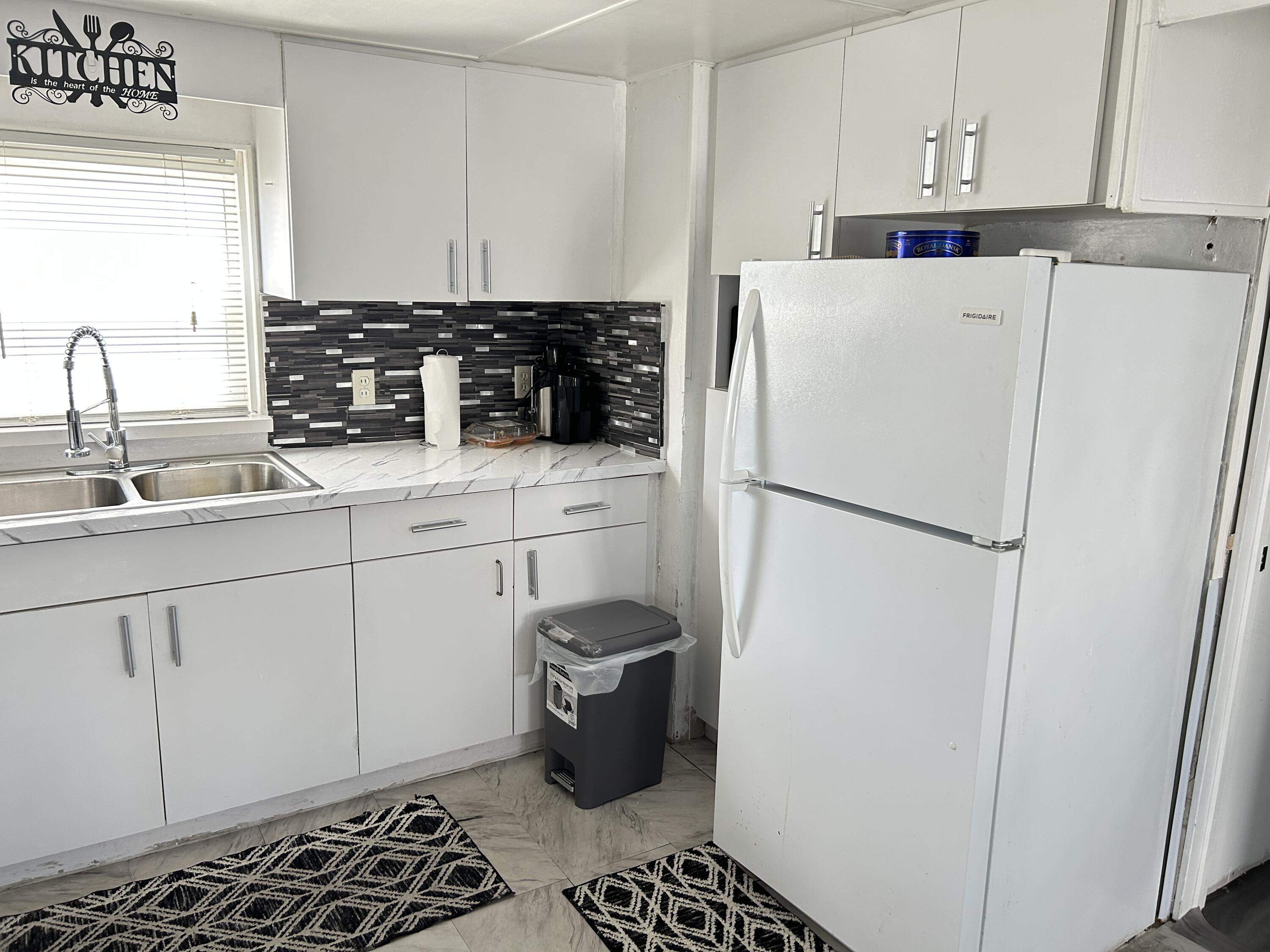 1325 South 33rd Road Hollywood, FL 33021 - Photo 14 of 27 IMG_2613