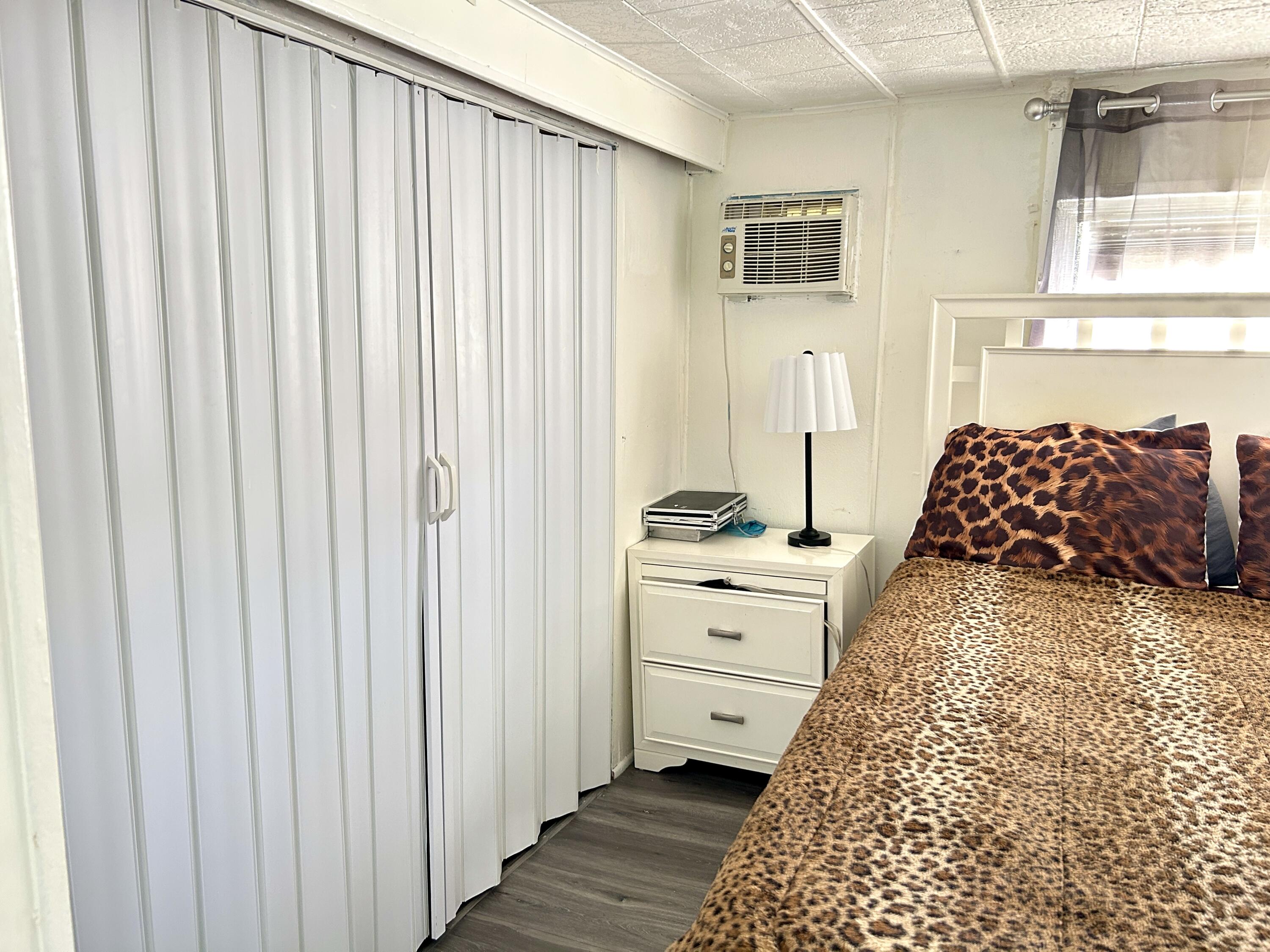 1325 South 33rd Road Hollywood, FL 33021 - Photo 7 of 27 IMG_2605