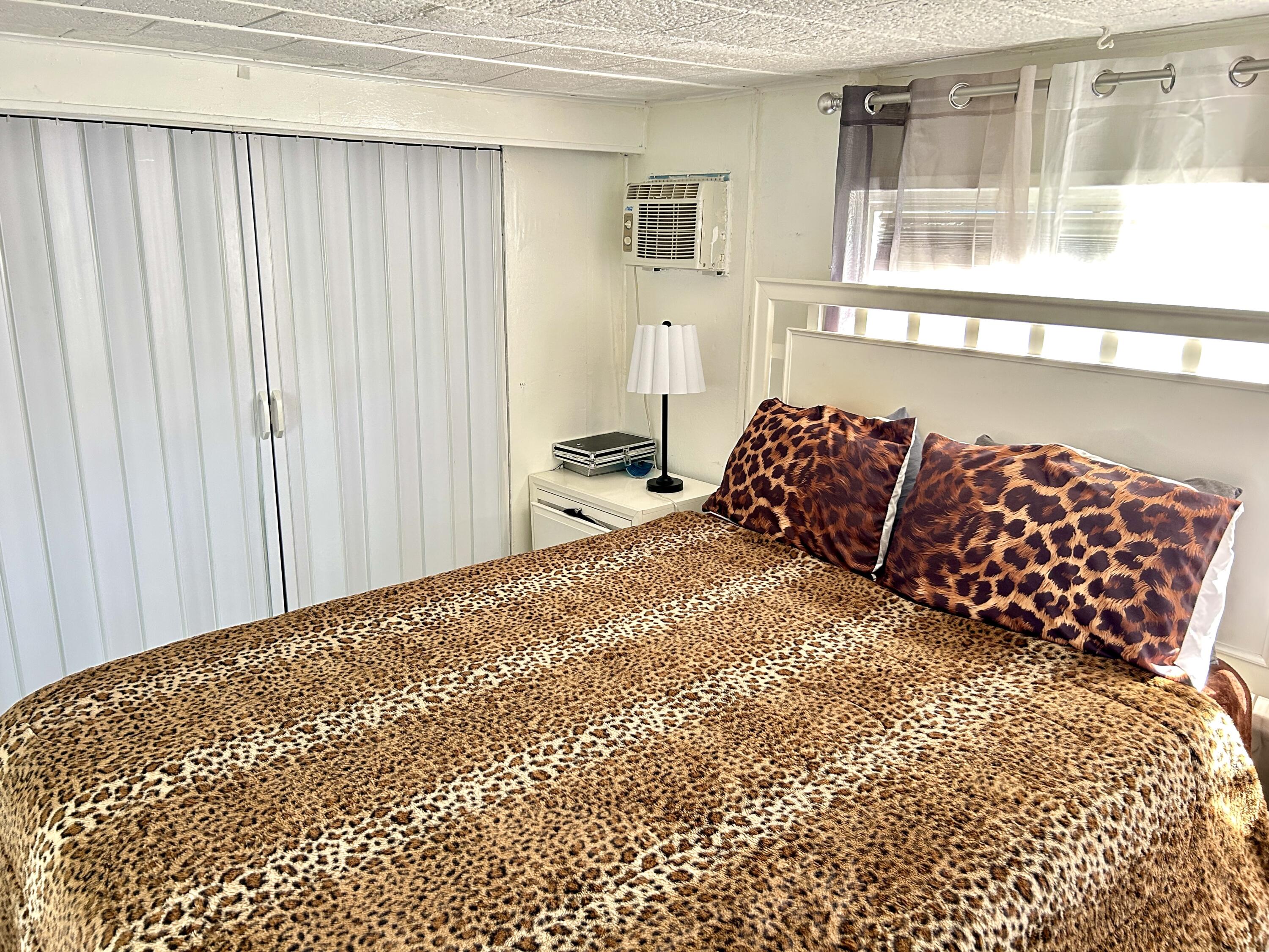 1325 South 33rd Road Hollywood, FL 33021 - Photo 9 of 27 IMG_2607