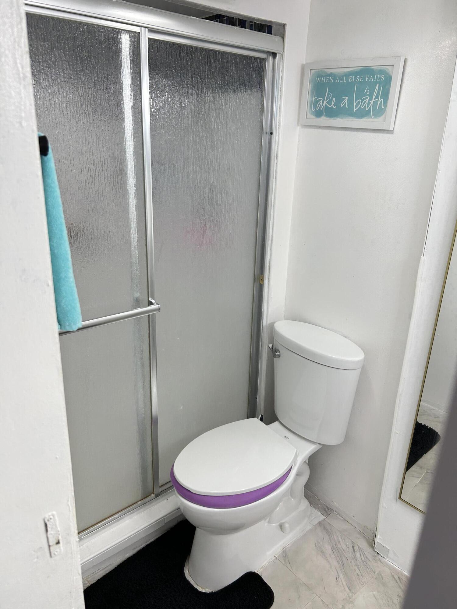 1325 South 33rd Road Hollywood, FL 33021 - Photo 10 of 27 IMG_2608