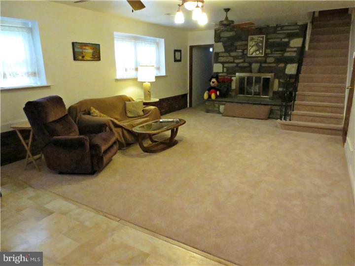 1263 Fleetwood Road Rydal, PA 19046 - Photo 21 of 24 Family Room