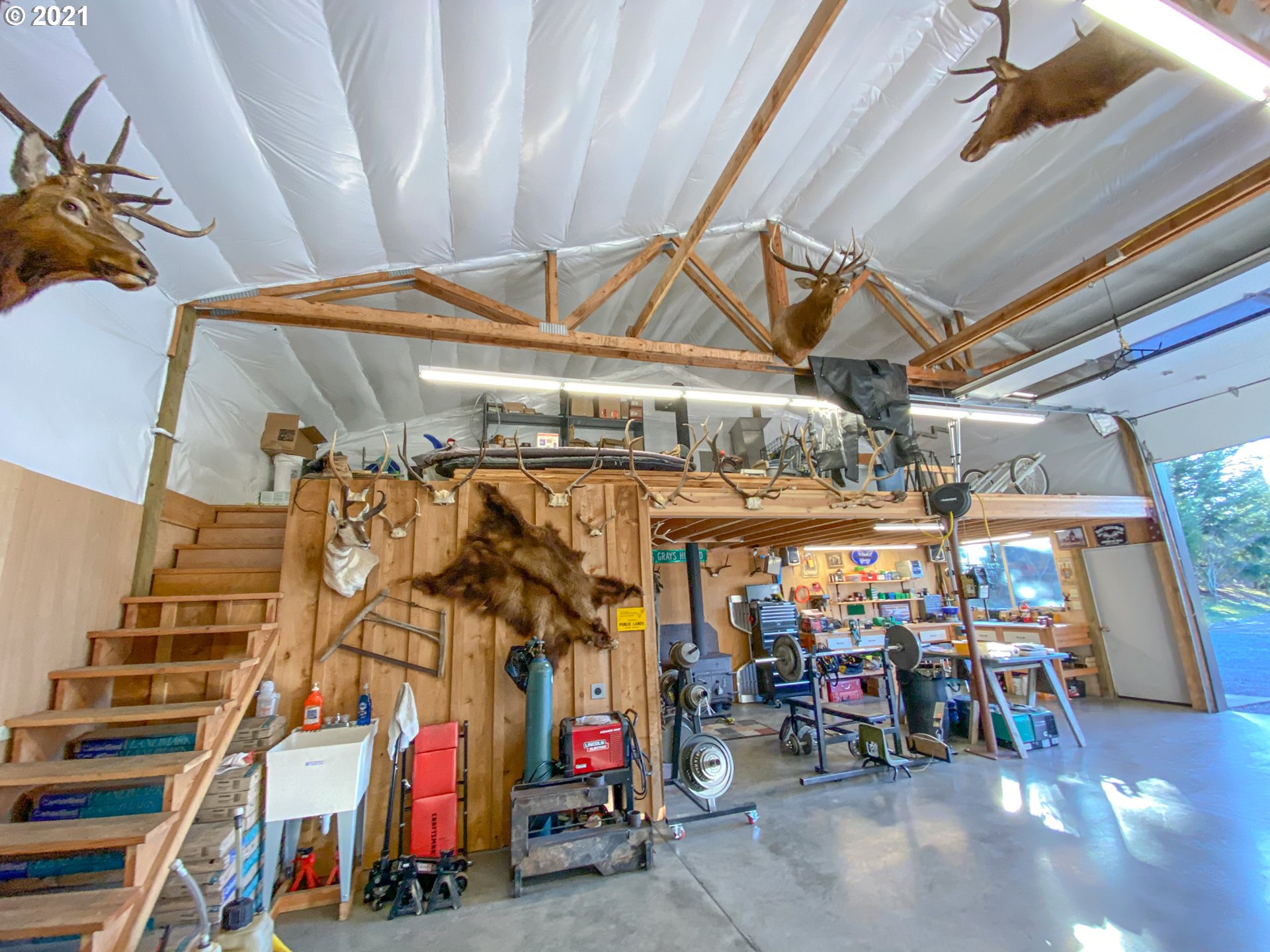 18570 South Waldow Road Oregon City, OR 97045 - Photo 29 of 32 Gallery Image 29