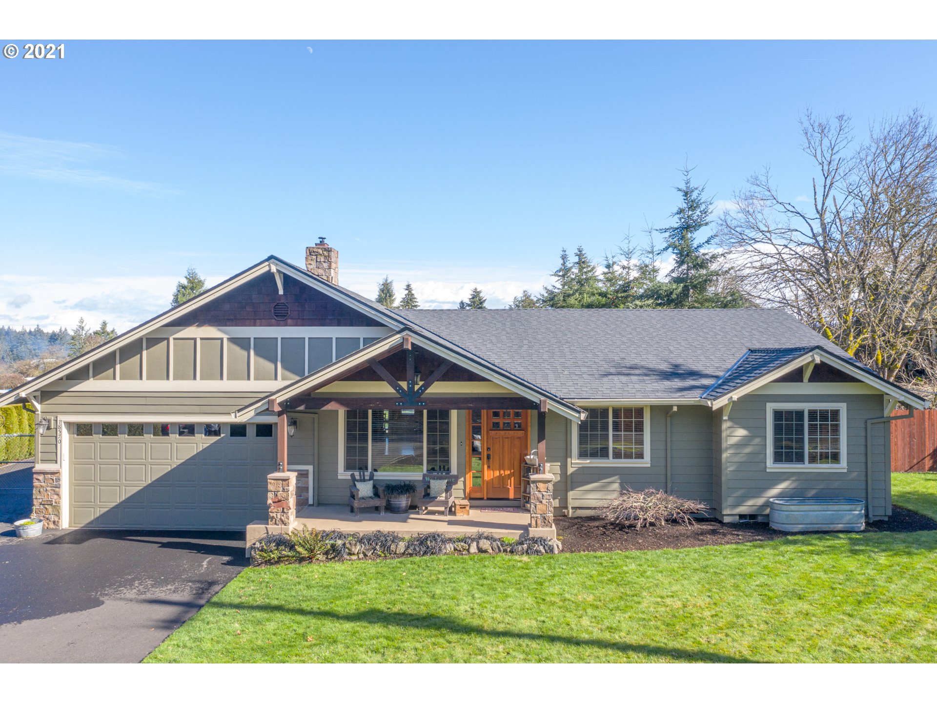 18570 South Waldow Road Oregon City, OR 97045 - Photo 4 of 32 Gallery Image 4