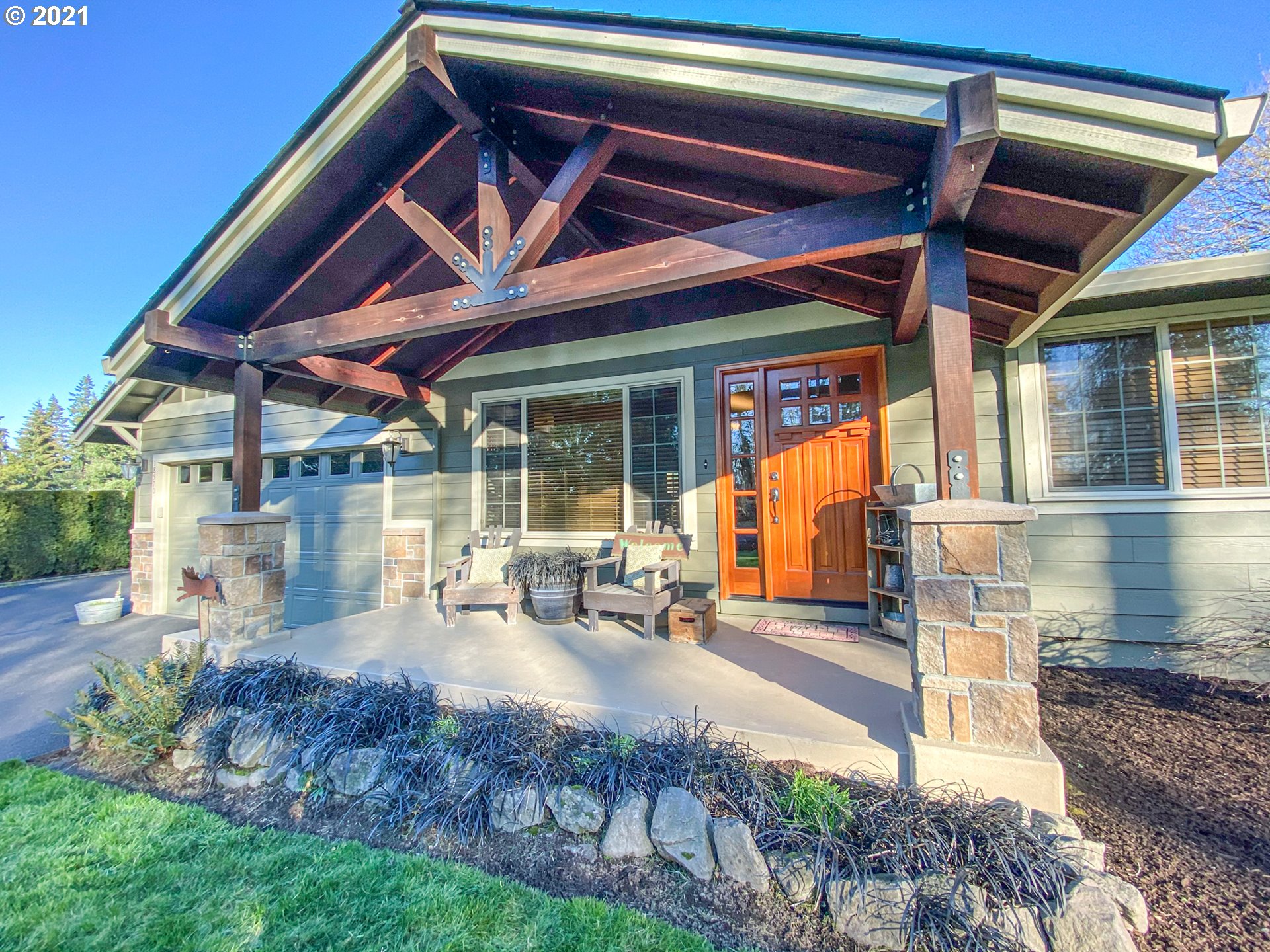 18570 South Waldow Road Oregon City, OR 97045 - Photo 5 of 32 Gallery Image 5