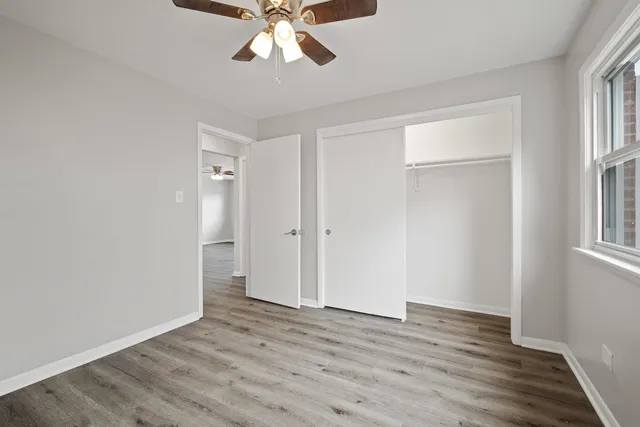 $2,000 | 8440 West 95th Street, Unit 12, Hickory Hills, IL 60457