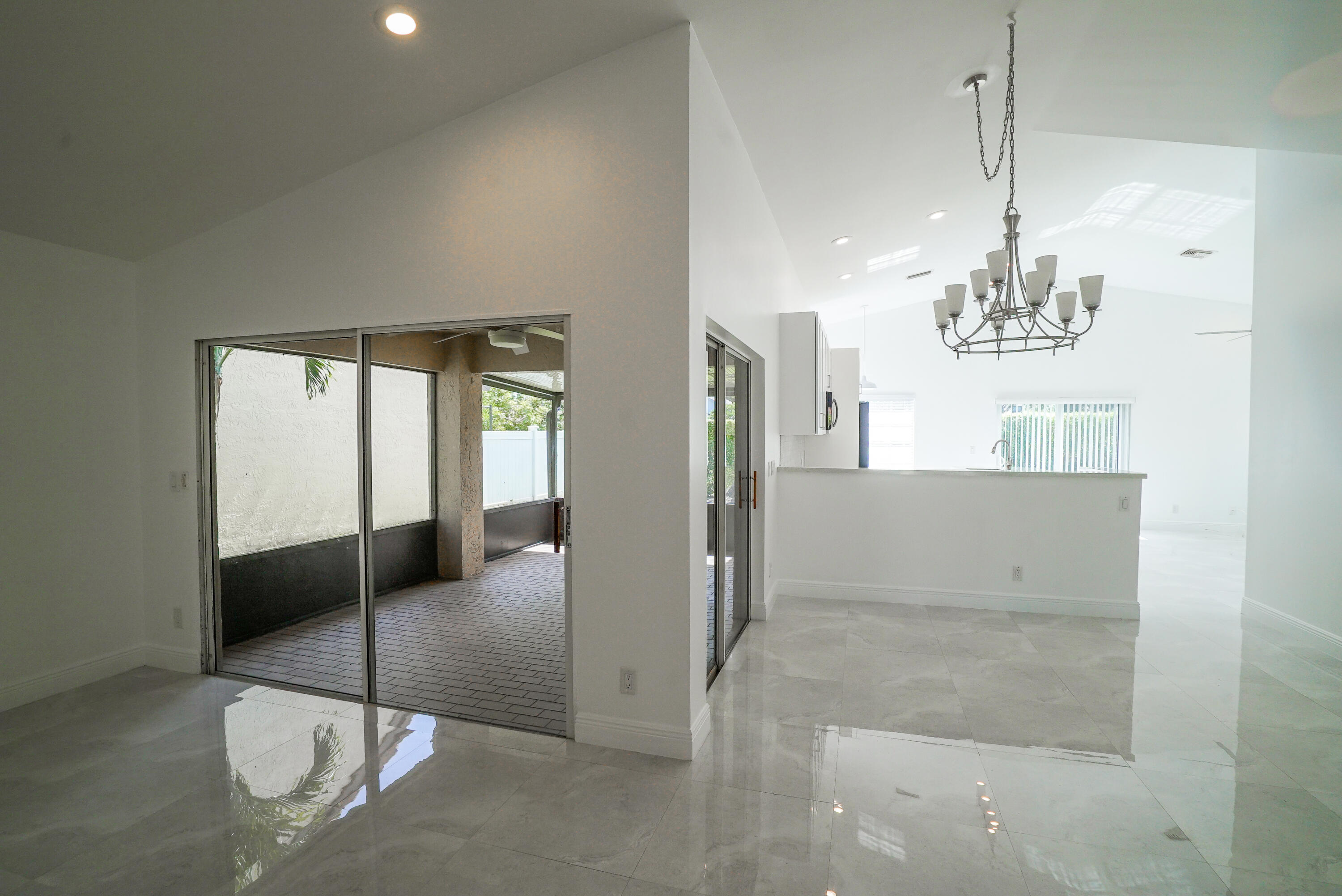 10580 Pebble Cove Lane Boca Raton, FL 33498 - Photo 14 of 27 DSC06546
