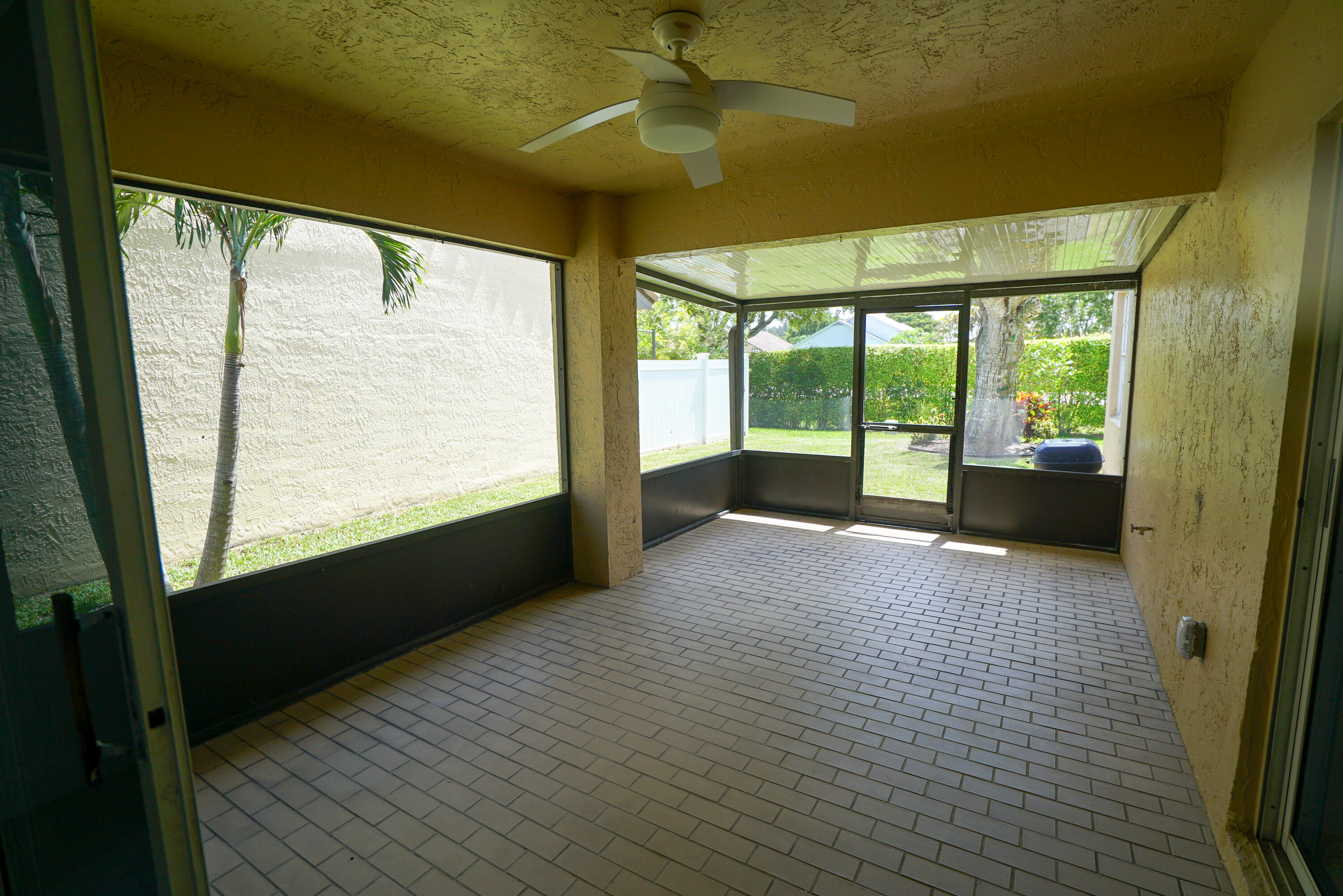 10580 Pebble Cove Lane Boca Raton, FL 33498 - Photo 15 of 27 DSC06579