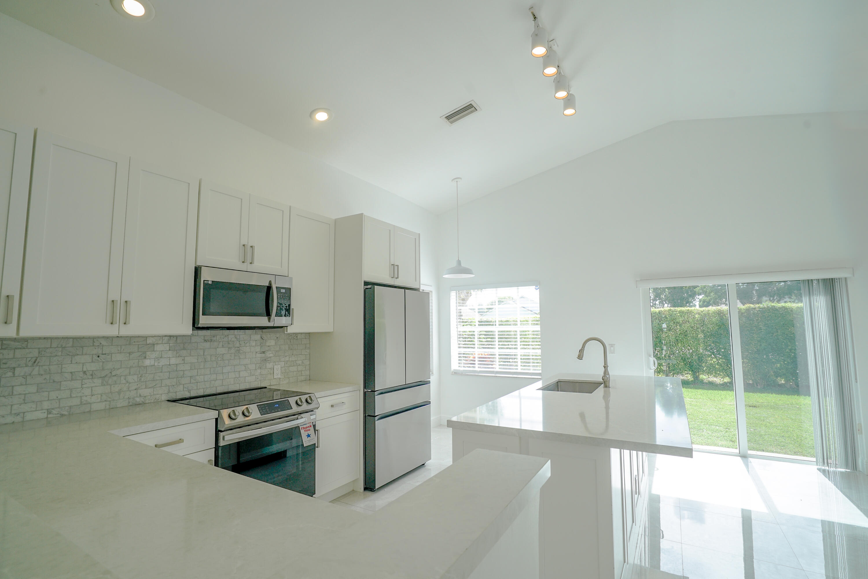 10580 Pebble Cove Lane Boca Raton, FL 33498 - Photo 6 of 27 DSC06417-HDR-2