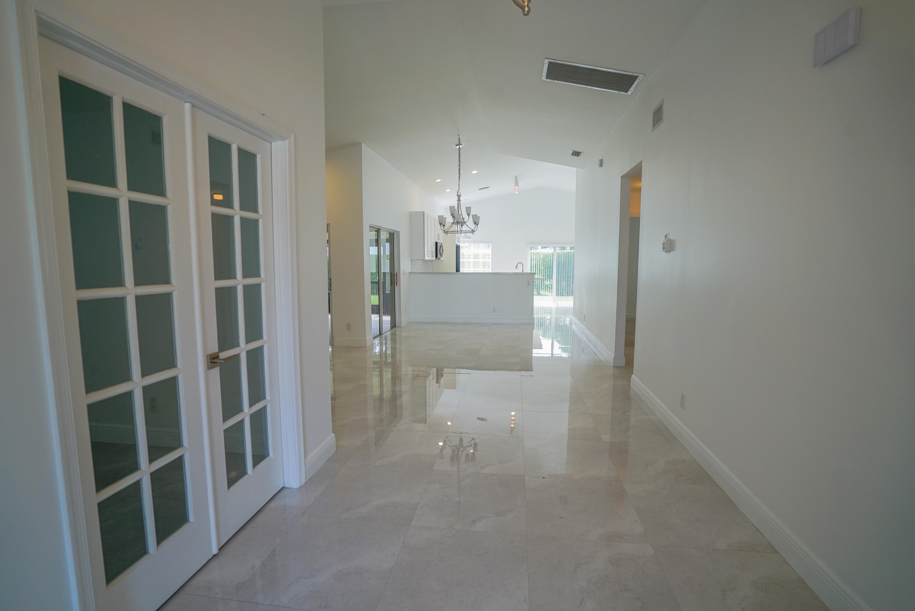 10580 Pebble Cove Lane Boca Raton, FL 33498 - Photo 9 of 27 DSC06401-HDR