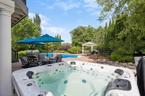 $1,295,000 | 3049 Fairway Drive, Chaska, MN 55318