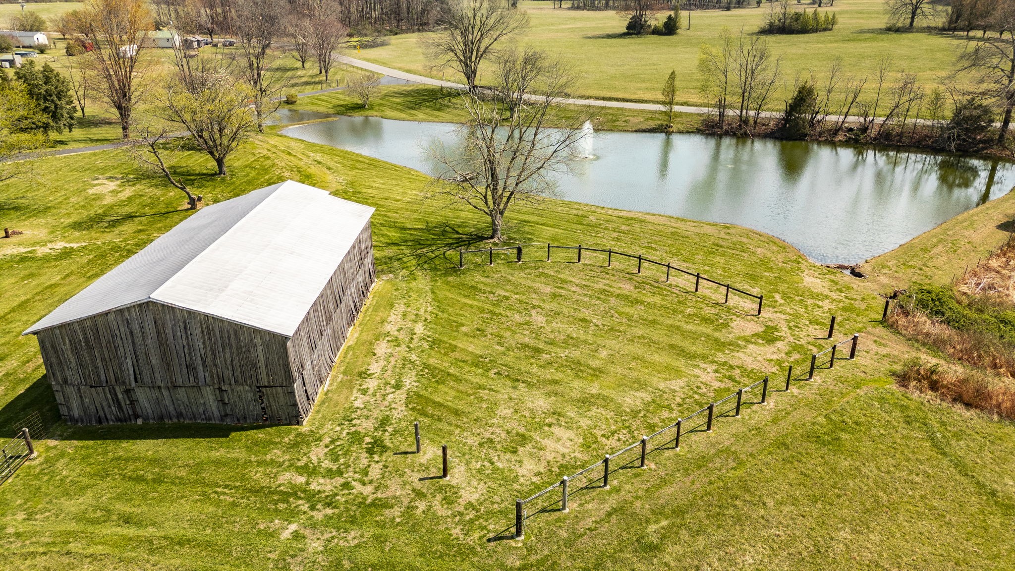 395 Whitson Road Bethpage, TN 37022 - Photo 13 of 100