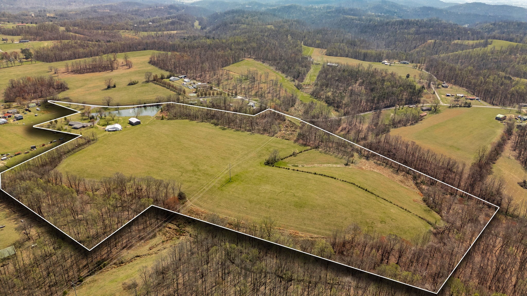 395 Whitson Road Bethpage, TN 37022 - Photo 7 of 100