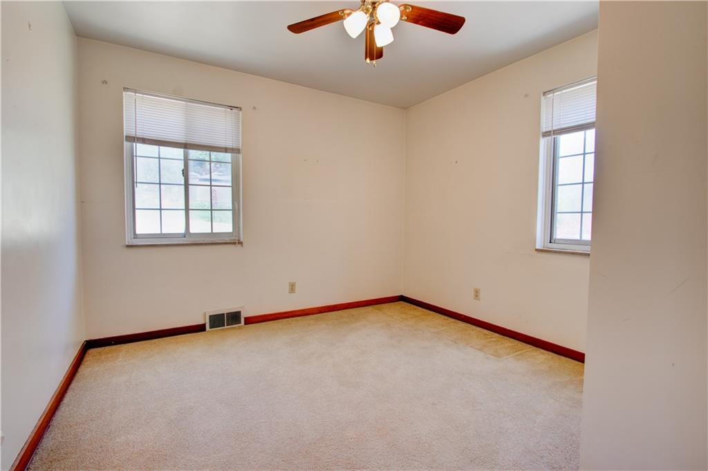 205 Park Road Carnegie, PA 15106 - Photo 8 of 21 Gallery Image 8