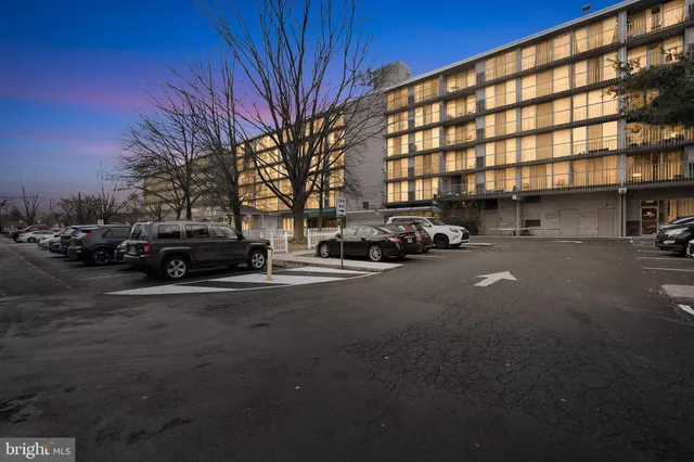 a car parked in front of a building