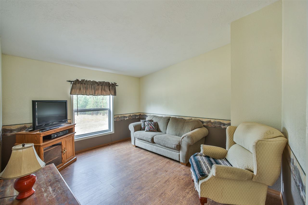 3108 East Oregon Road Elk, WA 99009 - Photo 5 of 20