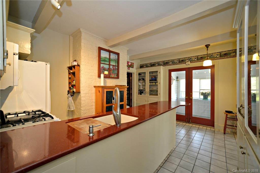1327 Webster Road Sylva, NC 28779 - Photo 20 of 34 Gallery Image 20