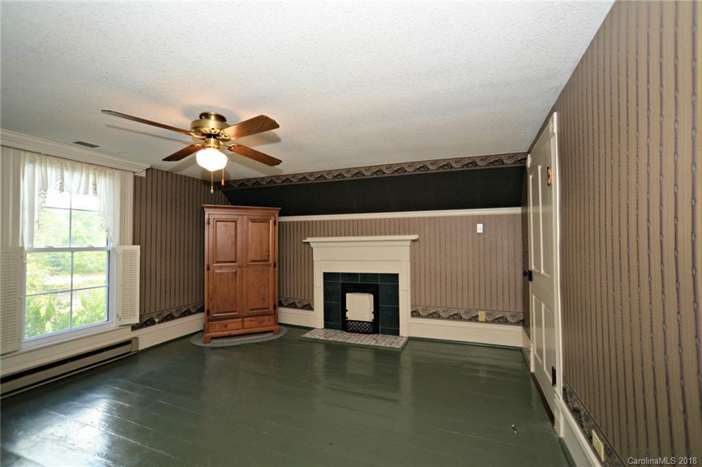 1327 Webster Road Sylva, NC 28779 - Photo 33 of 34 Gallery Image 33