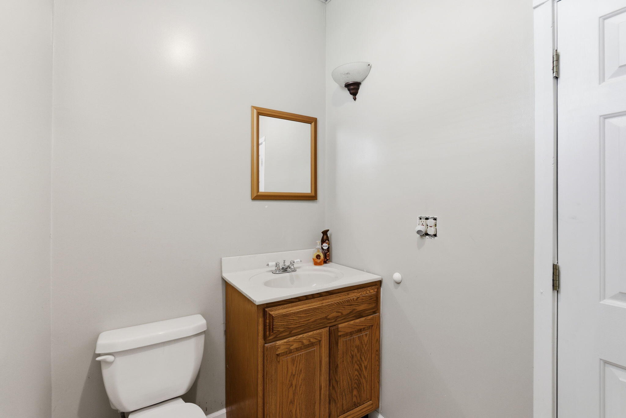907 Carl Stevens Road Cynthiana, KY 41031 - Photo 21 of 27 Half Bath