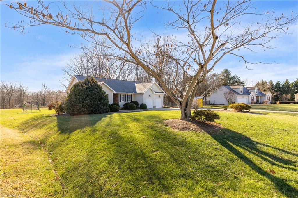 7906 McCreedy Drive Oak Ridge, NC 27310 - Photo 3 of 40