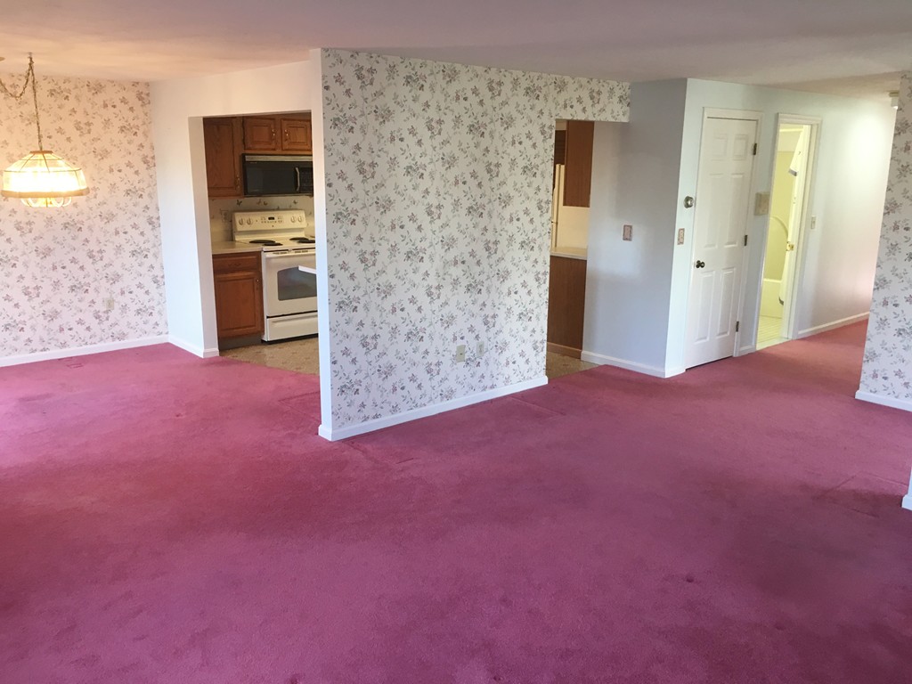 704 Ridgefield Circle, Unit A Clinton, MA 01510 - Photo 6 of 19 Gallery Image 6