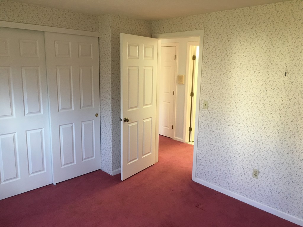 704 Ridgefield Circle, Unit A Clinton, MA 01510 - Photo 10 of 19 Gallery Image 10