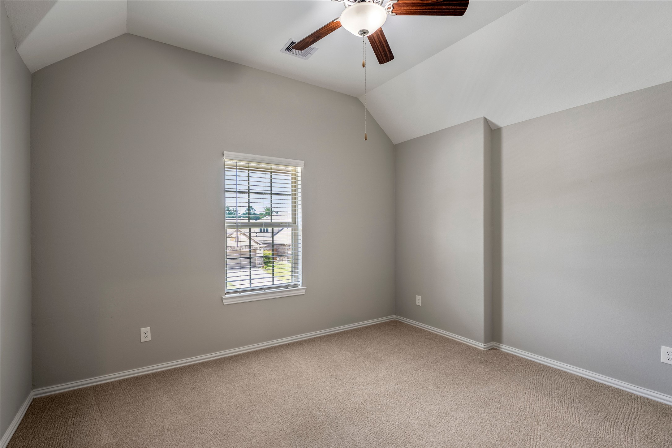 4411 Mimic Drive Spring, TX 77386 - Photo 33 of 40