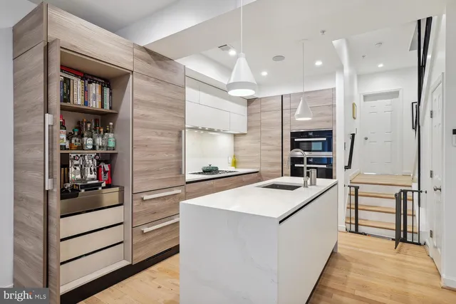 $7,000 | 2242 Ontario Road Northwest, Unit 3, Washington, DC 20009