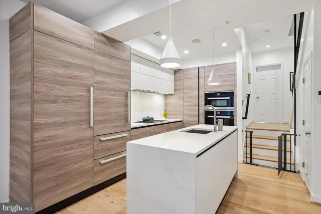 $7,000 | 2242 Ontario Road Northwest, Unit 3, Washington, DC 20009