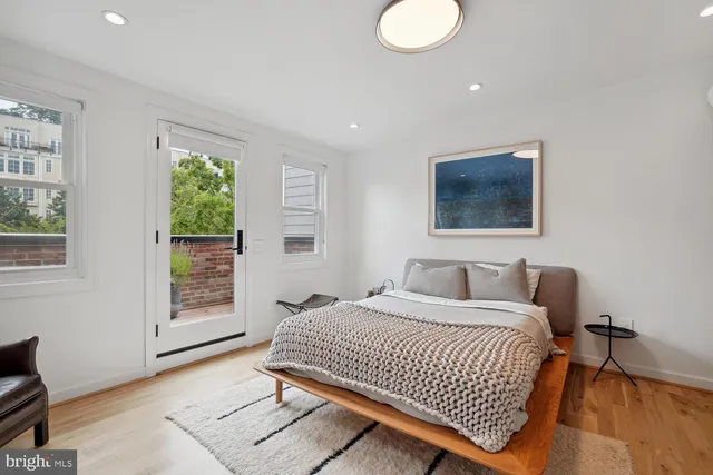 $7,000 | 2242 Ontario Road Northwest, Unit 3, Washington, DC 20009