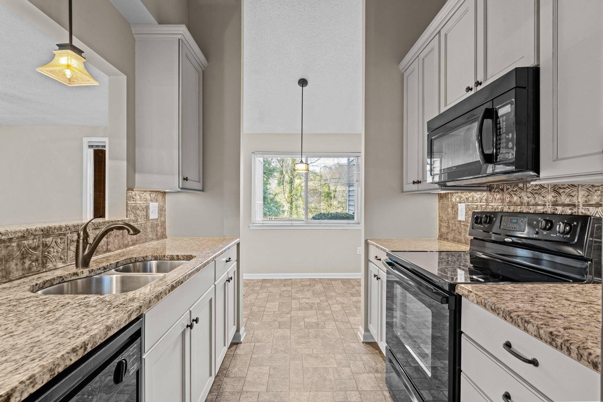 3901 Summerwood Court Raleigh, NC 27613 - Photo 8 of 35 Photo 8