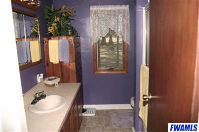 211 Elm Grove Road Bluffton, IN 46714 - Photo 11 of 18 Gallery Image 11
