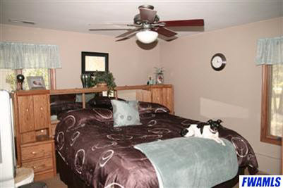 211 Elm Grove Road Bluffton, IN 46714 - Photo 12 of 18 Gallery Image 12