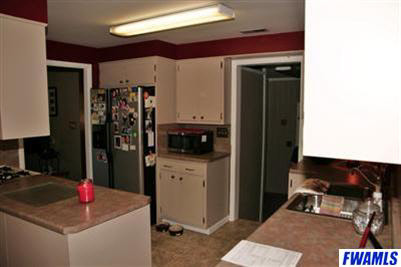 211 Elm Grove Road Bluffton, IN 46714 - Photo 8 of 18 Gallery Image 8