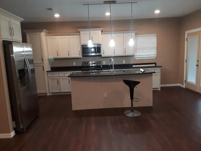 $2,700 | 3709 Palacios Avenue, Dallas, TX 75212