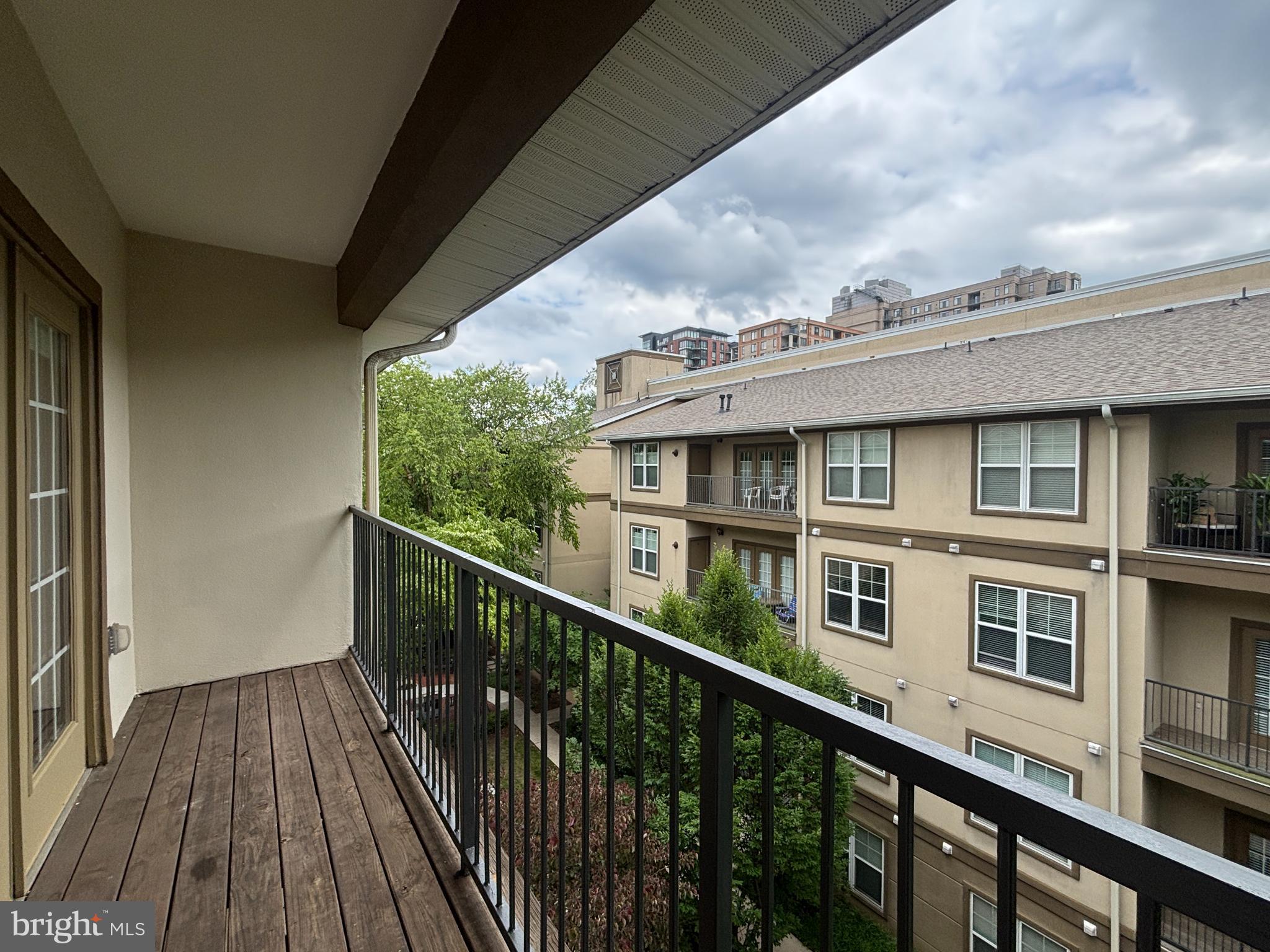 11800 Old Georgetown Road, Unit 1407 North Bethesda, MD 20852 - Photo 18 of 34