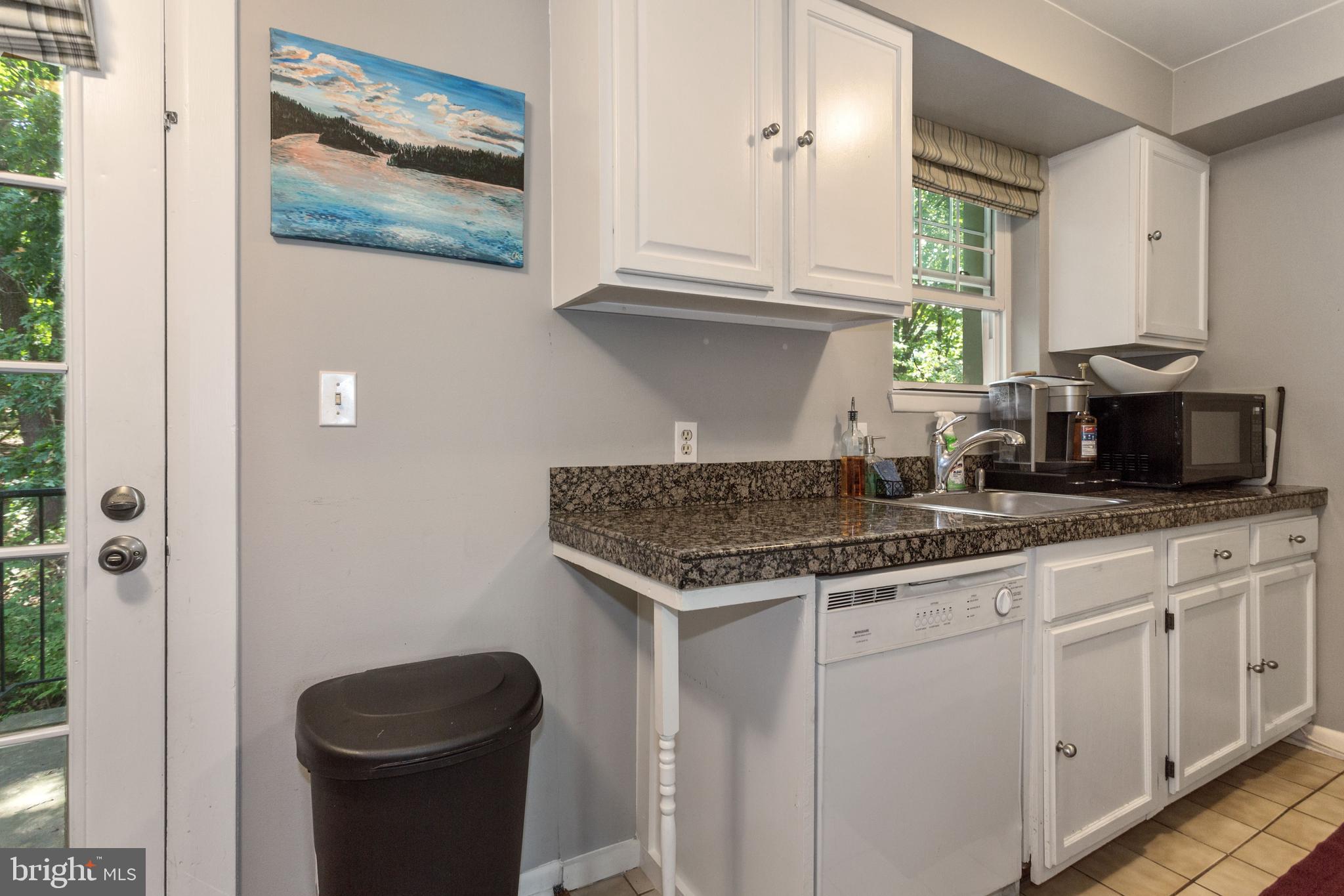4633 28th Road South, Unit B Arlington, VA 22206 - Photo 8 of 30 Gallery Image 8