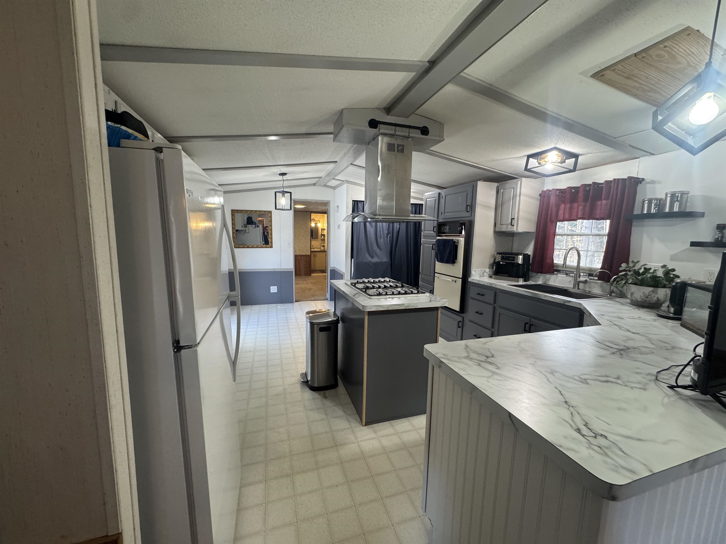 82 Sunset Circle Campton, NH 03223 - Photo 18 of 50