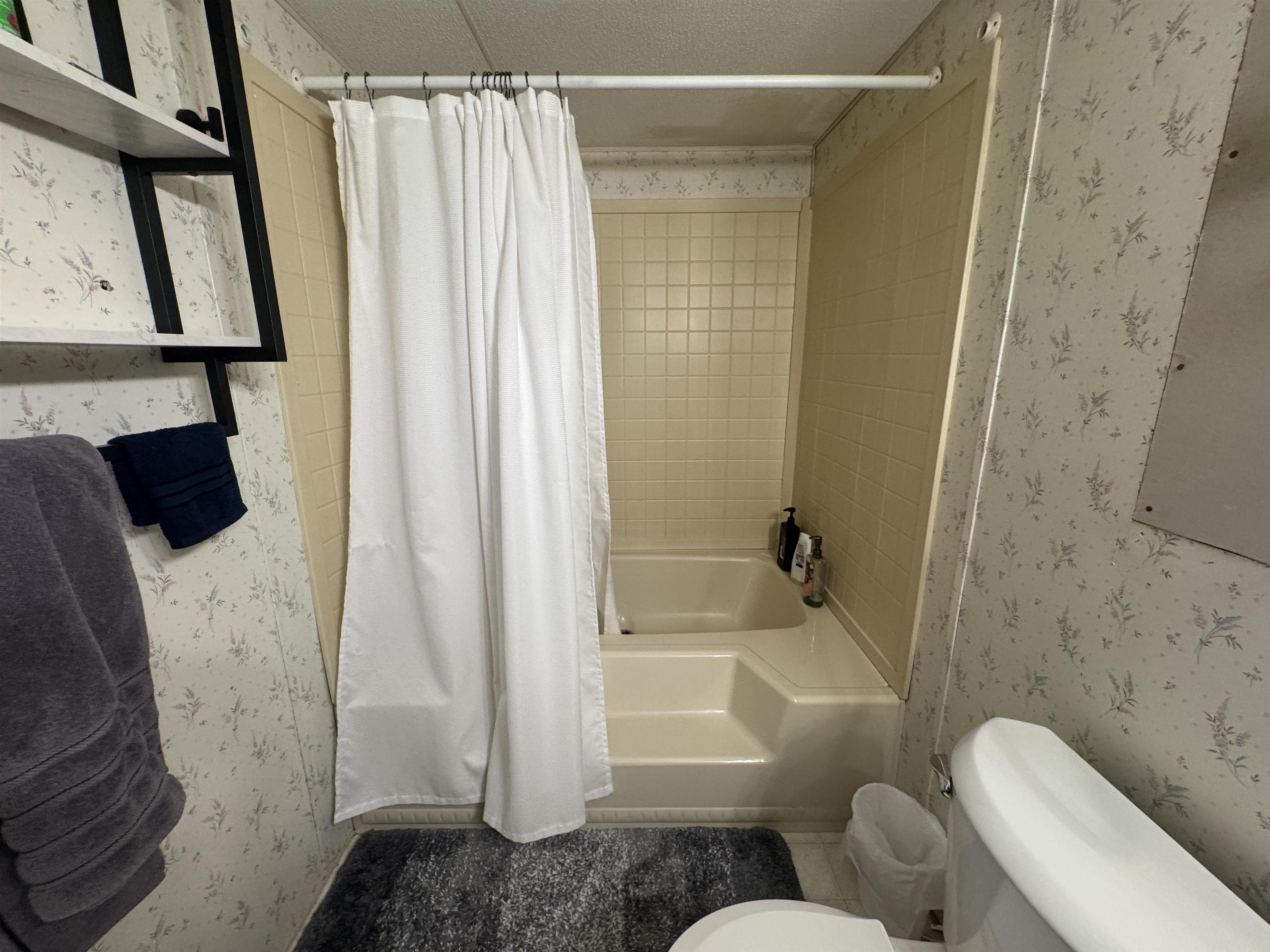 82 Sunset Circle Campton, NH 03223 - Photo 34 of 50