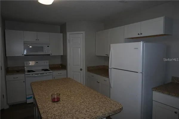 $2,450 | 1024 Osprey Cove Circle, Groveland, FL 34736